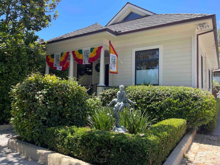 Upscale Downtown Home Walk To Beach Shops Bars 2 Santa Barbara Exterior photo